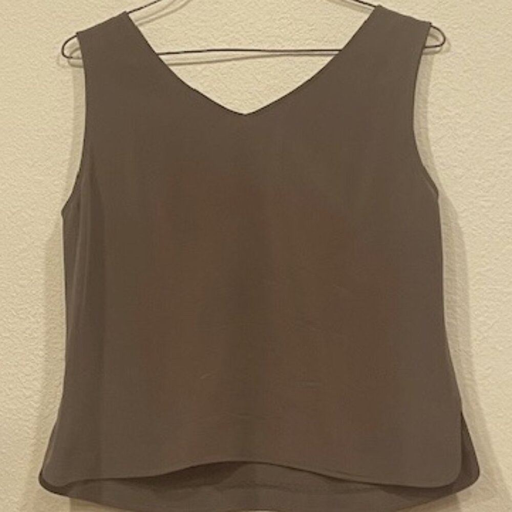 Silky olive green blouse set, sleeveless blouse and collared jacket